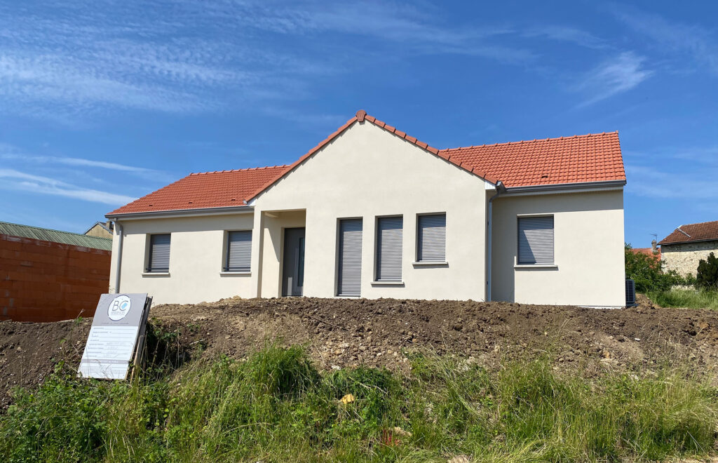 Maison de plain-pied - 95 m² avec garage